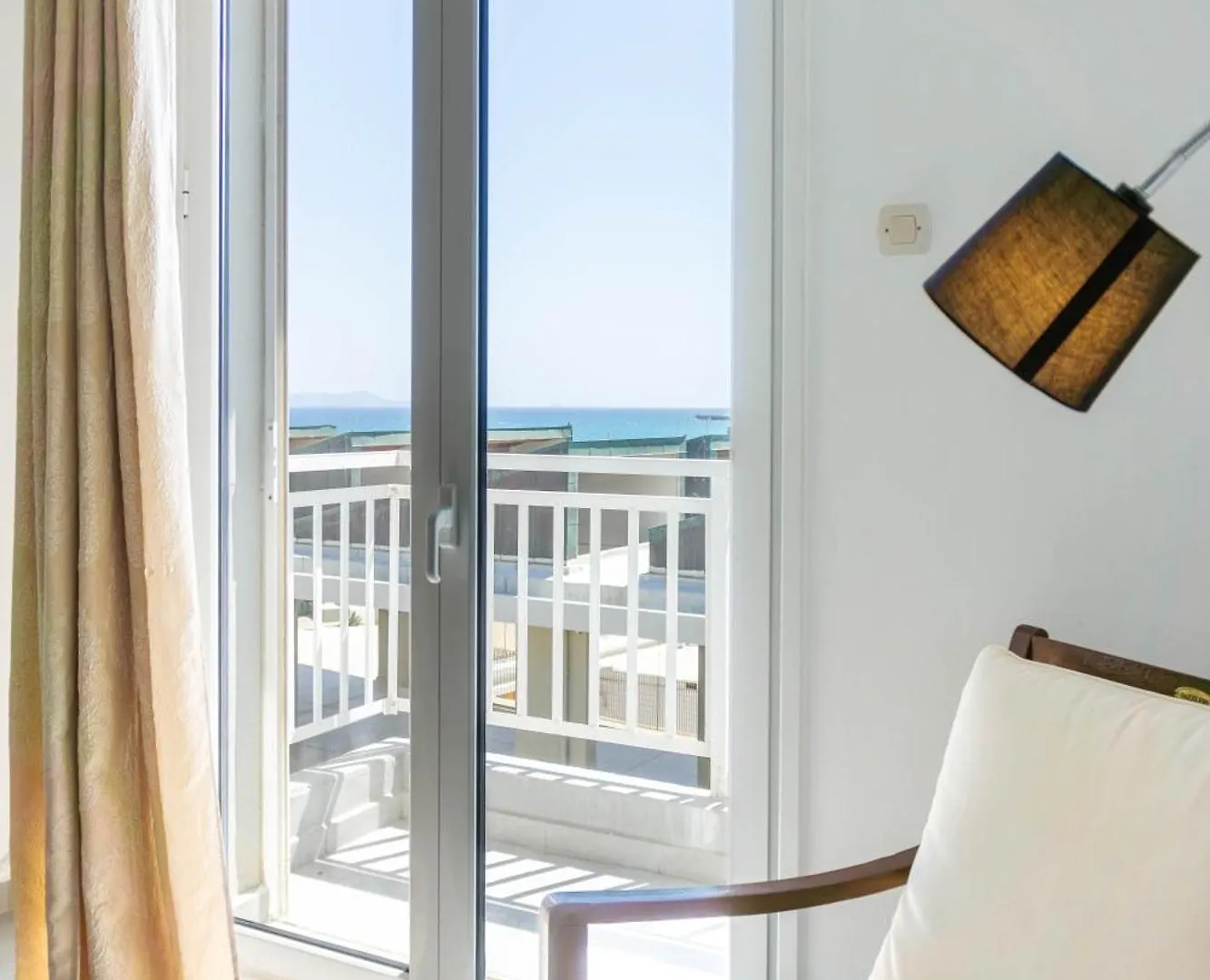 Spacious Cozy Seaview Apartment In Heraklion